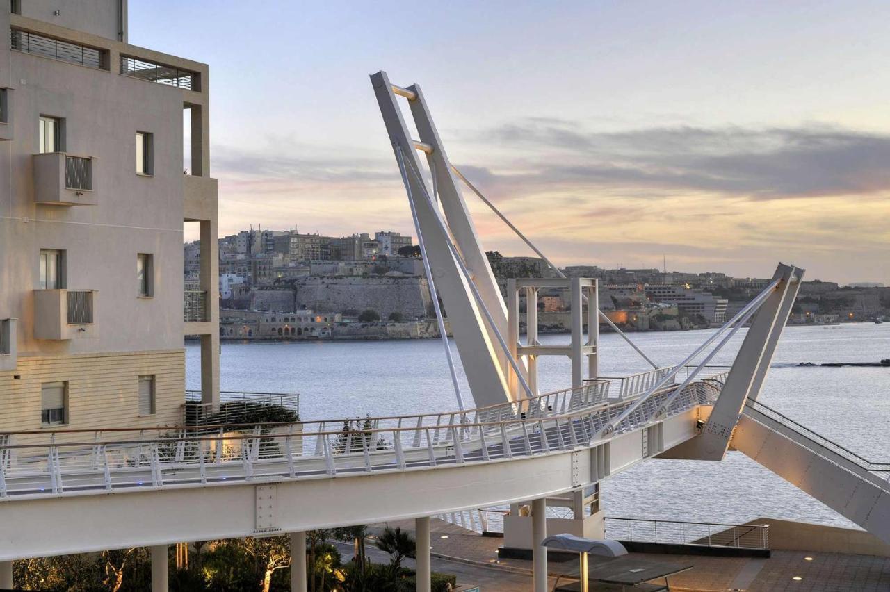 Picturesque Sliema Pad Steps From The Seafrontアパートメント エクステリア 写真